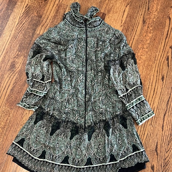 Alice + Olivia tie neck dress - Picture 3 of 4